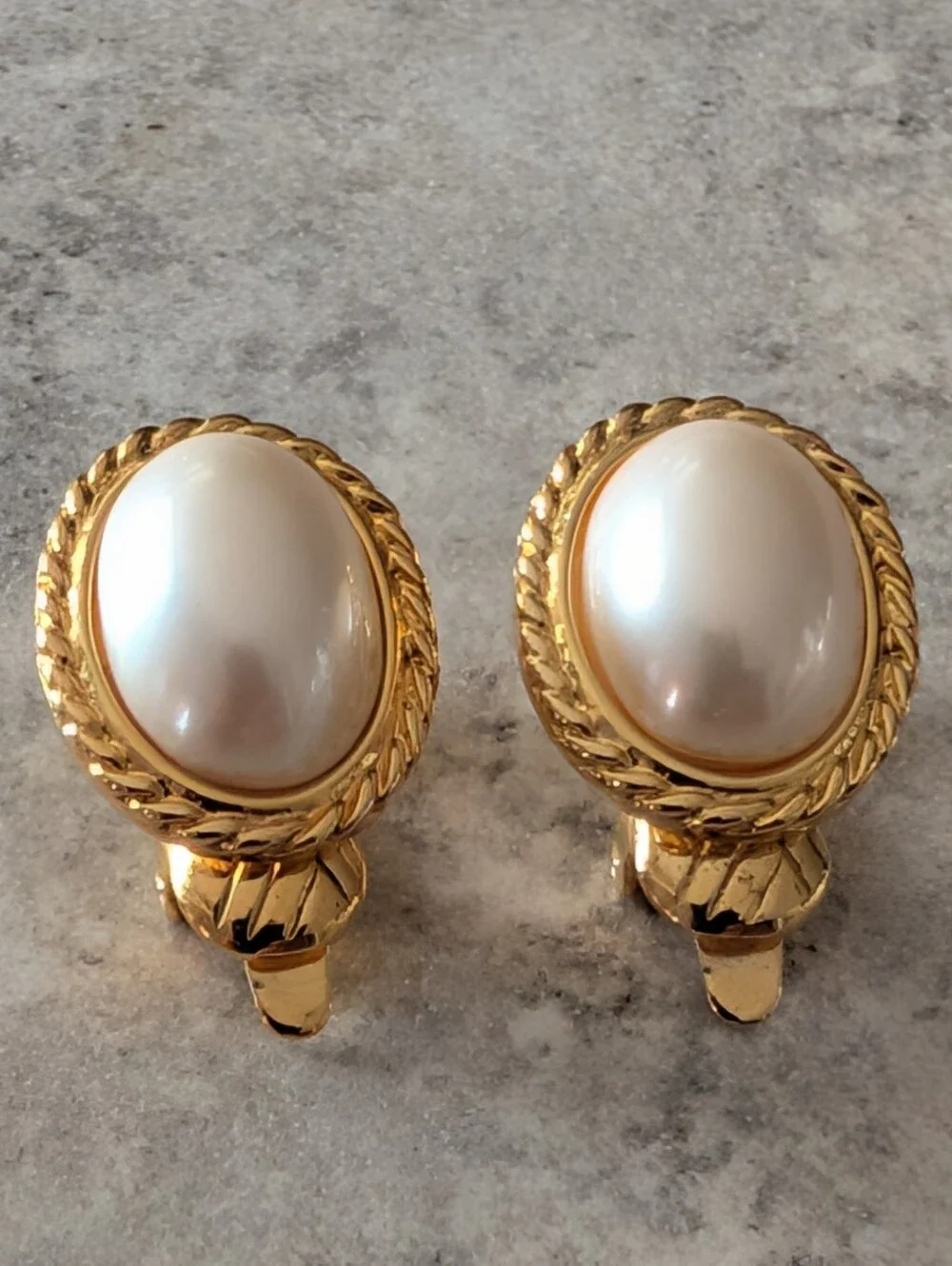 Vintage Trifari Gold-Tone White Pearlescent Oval Clip On Earrings